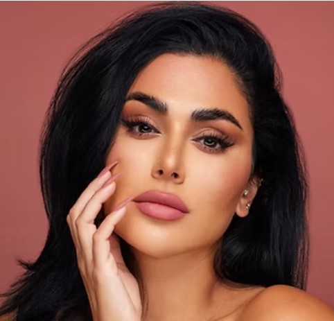 Huda Kattan – Makeup, Skincare, & Fragrance Influencer